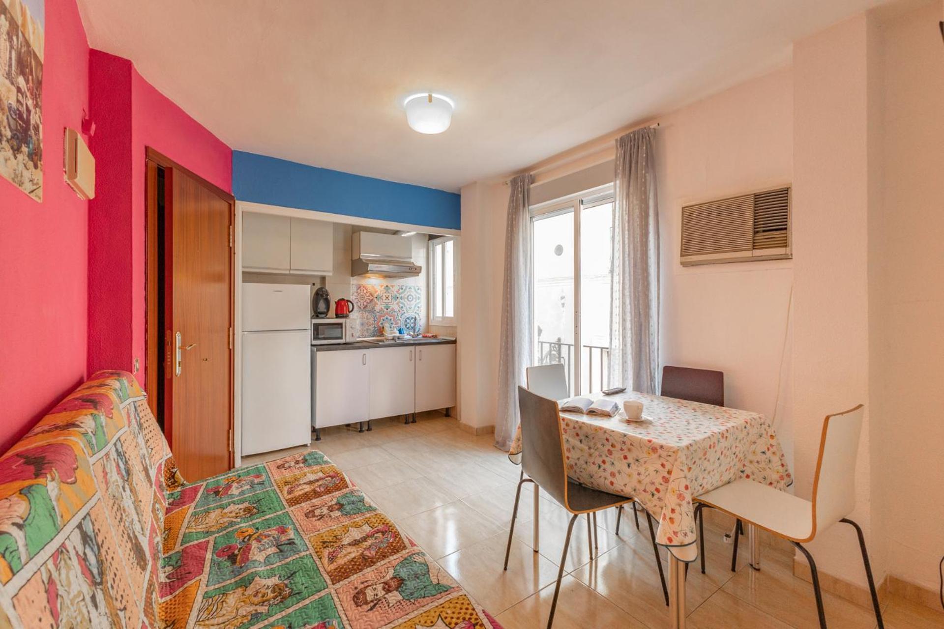 Duque Center Premium Suites, Free Parking Σεβίλλη Εξωτερικό φωτογραφία